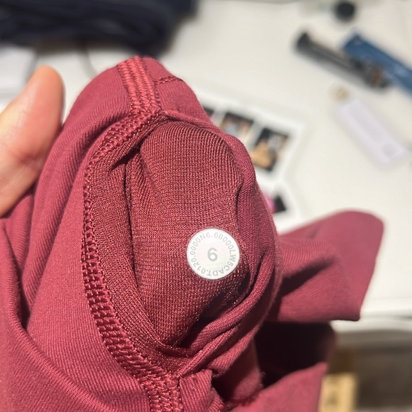 Lululemon tights - Picture 5 of 5